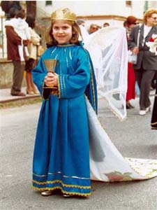 Vestiti di Pasqua Vari anni (47)